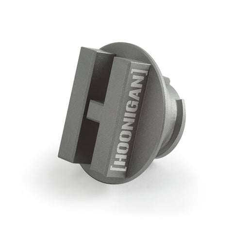 Mishimoto 05-16 Ford Mustang Hoonigan Oil Filler Cap - Silver - MMOFC-MUS2-HOONSL