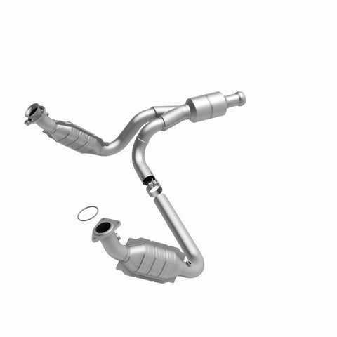 MagnaFlow Direct Fit Catalytic Converter 10-13 GMC Sierra 1500 V6 4.3L - 5481578