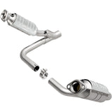 MagnaFlow Direct Fit Catalytic Converter 05-07 Dodge Durango 3.7L/4.7L - 49832