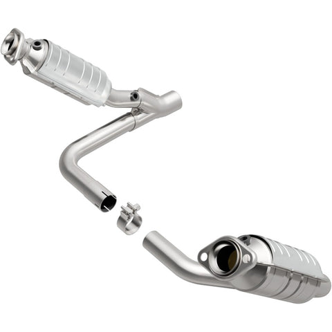MagnaFlow Direct Fit Catalytic Converter 05-07 Dodge Durango 3.7L/4.7L - 49832