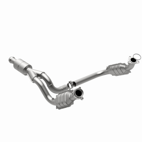 MagnaFlow Direct Fit Catalytic Converter 10-13 GMC Sierra 1500 V6 4.3L - 5481578
