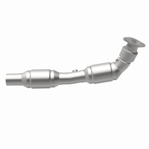 MagnaFlow Direct Fit Catalytic Converter 10-12 Chevy Camaro 6.2L P/S (49 State) - 49939
