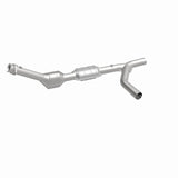 MagnaFlow Direct Fit Catalytic Converter 00-04 Ford E150 4.6L P/S - 447157