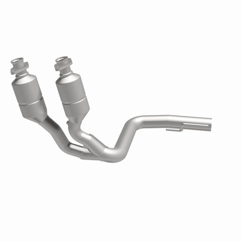 MagnaFlow Direct Fit Catalytic Converter 99-04 Jeep Grand Cherokee 4.0L Front - 24507