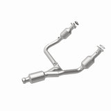MagnaFlow 14-15 Chevrolet Silverado 1500 Underbody 4.3L / 5.3L Direct-Fit Catalytic Converter - 280424