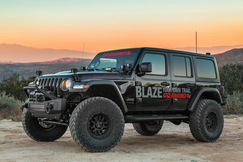 Go Rhino 07-20 Jeep Wrangler JL/JLU/JK/JKU/Gladiator JT Rockline Front Stubby Bumper w/ Overrider - 331101T