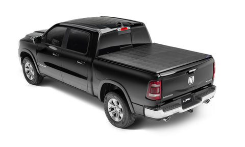 Lund 02-17 Dodge Ram 1500 (5.5ft. Bed) Genesis Tri-Fold Tonneau Cover - Black - 95065