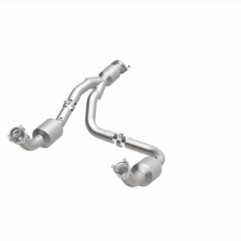 MagnaFlow 12-20 Chevrolet Express 4500 Underbody 6.0L Direct Fit Catalytic Converter - 280505