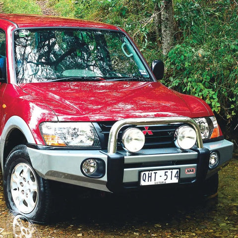 ARB Sahara Deluxe Bar Montero Nm 00-03 - 3934020