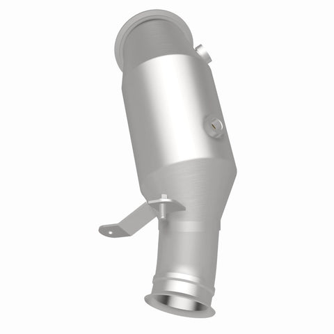 MagnaFlow 2014 BMW 335i GT xDrive 3.0L Underbody Direct Fit EPA Compliant Catalytic Converter - 52245