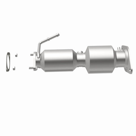MagnaFlow Direct Fit Catalytic Converter 13-15 Hyundai Veloster 1.6L Underbody - 52855
