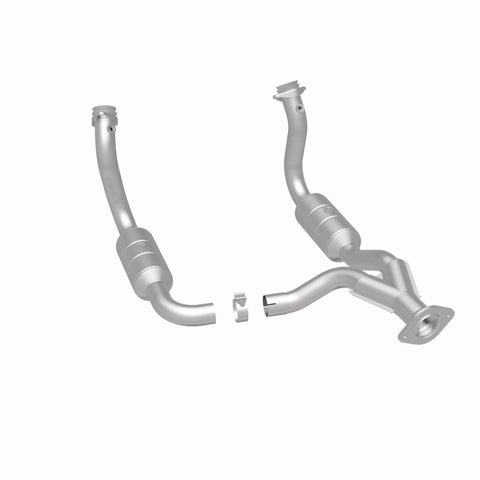 MagnaFlow DF Cat Conv 08-10 Ford F-250/F-250 SD/F-350/F-350 SD 5.4L/6.8L/F-450 SD 6.8L Y-Pipe Assy - 51760