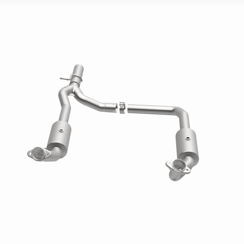 MagnaFlow 09-13 Ford E-350 Super Duty V10 6.8 OEM Underbody Direct Fit Catalytic Converter - 21-599