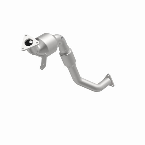 MagnaFlow Direct Fit Catalytic Converter 07 VW Touareg 3.6L Rear close - 51947