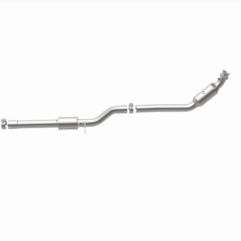 MagnaFlow Direct Fit Catalytic Converter 2013-2017 SL550 V8 4.6 OEM Underbody - 21-571