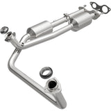MagnaFlow Direct Fit Catalytic Converter California Grade 96-00 GM Tahoe/Yukon/Escalade 5.7L - 4451453