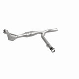 MagnaFlow Direct Fit Catalytic Converter 99-00 Ford F-150 4.6L - 447136
