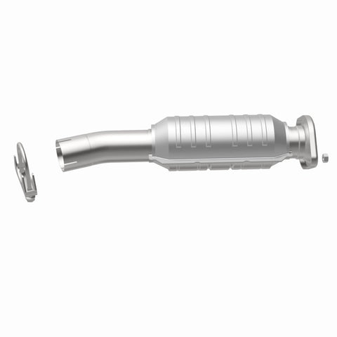 MagnaFlow Direct Fit Catalytic Converter 04 Toyota Sienna 3.3L - 23084