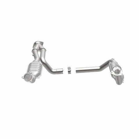 MagnaFlow DF Cat. Conv 02-06 Cadillac Truck. 8 5.3L Dual Conv. Y-Pipe Assy 2wd/Chevy Truck 99-07 - 51097