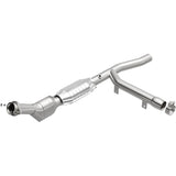 MagnaFlow Direct Fit Catalytic Converter 97-98 Ford Trucks 4.2L - 447132