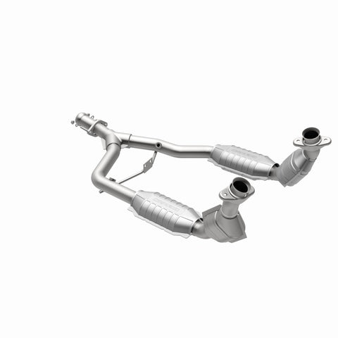MagnaFlow Direct Fit Catalytic Converter 96-98 Ford Mustang 3.8L - 444064