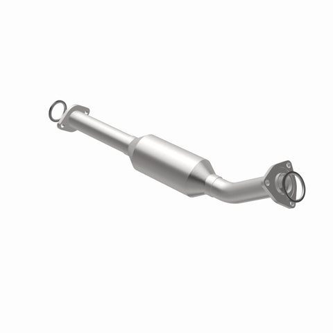 MagnaFlow Direct Fit Catalytic Converter OEM 2003-2004 Toyota Tundra Underbody - 28.75in Length - 4551406
