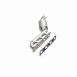 MagnaFlow Direct-Fit SS Catalytic Converter 04-06 Nissan Titan 5.6L V8 (California) - 4451501