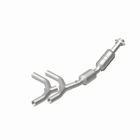 MagnaFlow Direct Fit Catalytic Converter 05-07 Ford E150 4.6L Passenger Side - 24308