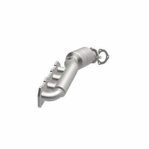 MagnaFlow Direct Fit Catalytic Converter 02-04 VW Passat 4.0L - 51197