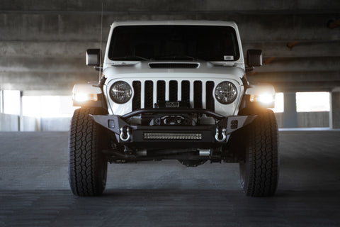 DV8 Offroad 18-23 Jeep Wrangler JL / 20-23 Jeep Gladiator JT FS-7 Mid-Width Winch Front Bumper - FBJL-07