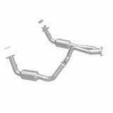 MagnaFlow Conv Direct Fit OEM 2005 GMC Sierra/Chevrolet Silverado 1500/Cadillac Escalade Underbody - 4551419