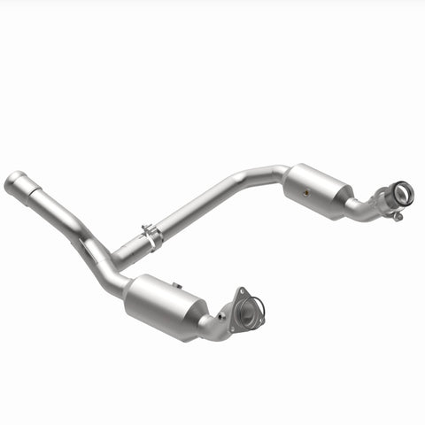 MagnaFlow 19-20 GMC Sierra 1500 Single Underbody 4.3L/5.3L Direct Fit Catalytic Converter - 280656