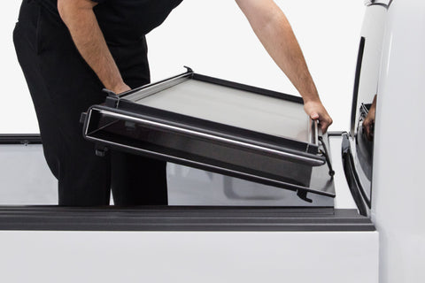 Access LOMAX Tri-Fold Cover 2020 Jeep Gladiator 5ft Box (w/ Trail Rail) Black Matte - B1070029