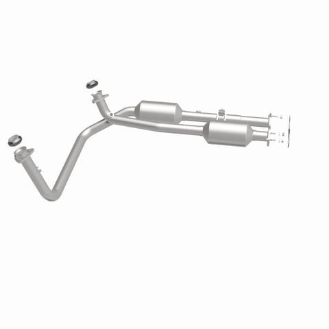 MagnaFlow Converter Direct Fit California Grade 96-00 GM Tahoe/Yukon/Escalade 5.7L - 4451453