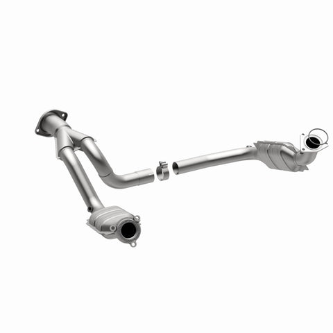MagnaFlow Direct Fit Catalytic Converter 07-08 Escalade 6.2 Driver Side OEM - 49631