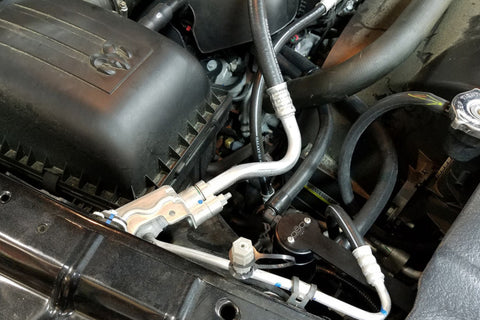 J&L 09-18 Ram 1500 5.7L Passenger Side Oil Separator 3.0 - Black Anodized - 3065P-B