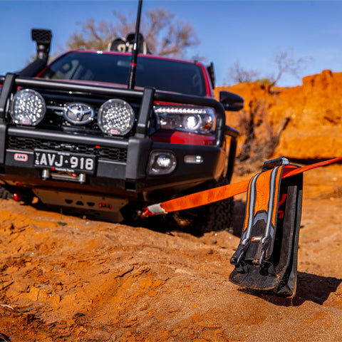ARB Weekender Recovery Kit Incl 17600lb Recovery Strap/4.75T Shackles - RK12A