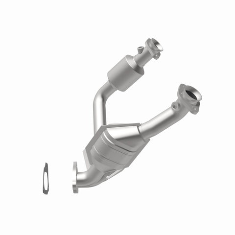MagnaFlow Direct Fit Catalytic Converter 03-04 Ranger 3.0L OEM - 49440