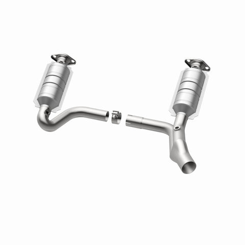 MagnaFlow Direct Fit Catalytic Converter RAIDER- 2006 8 4.7L OEM - 49463