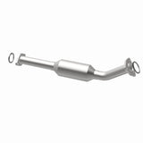 MagnaFlow Direct Fit Catalytic Converter OEM 2003-2004 Toyota Tundra Underbody - 28.75in Length - 4551406