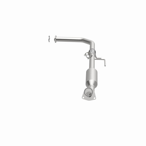 MagnaFlow Direct Fit Catalytic Converter OEM 2003-2004 Toyota Tundra Underbody - 47.125in Length - 4551404