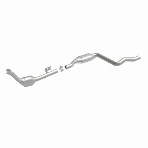 MagnaFlow Direct Fit Catalytic Converter 2003 ML350 3.7L Underbody - 52116