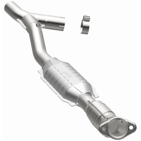 MagnaFlow Direct Fit Catalytic Converter 97-98 Ford Trucks 5.4L - 447130