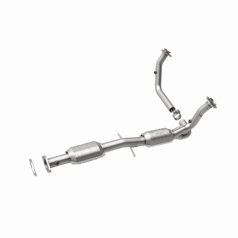 MagnaFlow Direct Fit Catalytic Converter 00-04 S10/Sonoma 4.3L - 447242