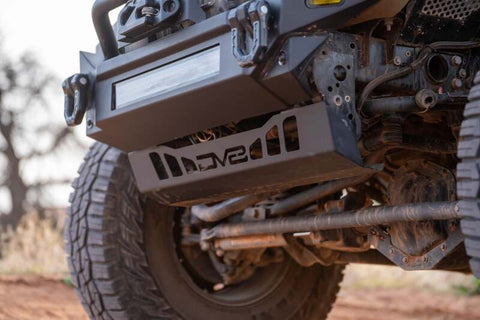 DV8 Offroad 18-23 Jeep Wrangler JL/JT Front Bumper Sway-Bar Disconnect Motor Skid Plate - SPJL-02
