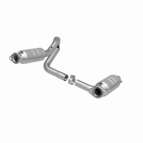 MagnaFlow Direct Fit Catalytic Converter Raider 2006 8 4.7L - 24398
