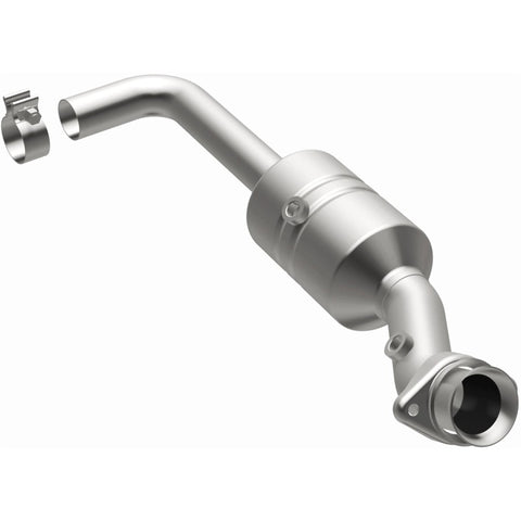 MagnaFlow Direct Fit Catalytic Converter 2011-2014 F-150 3.7L Underbody - 52157