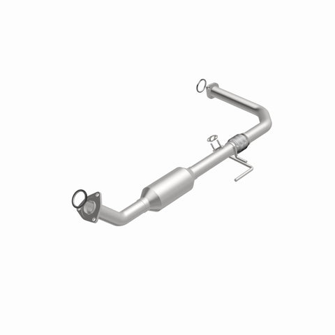MagnaFlow Direct Fit Catalytic Converter OEM 2003-2004 Toyota Tundra Underbody - 47.125in Length - 4551404