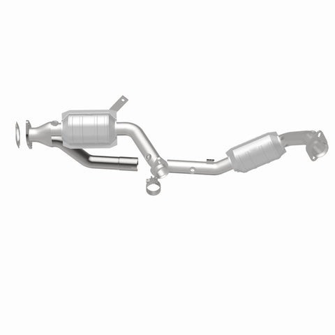 MagnaFlow Direct Fit Catalytic Converter 96-99 Ford Taurus3.0L 50S - 444034
