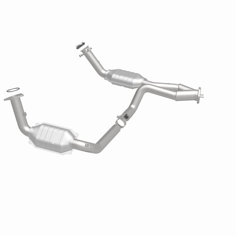 MagnaFlow DF Cat. Conv 02-06 Cadillac Truck. 8 5.3L Dual Conv. Y-Pipe Assy 2wd/Chevy Truck 99-07 - 51097